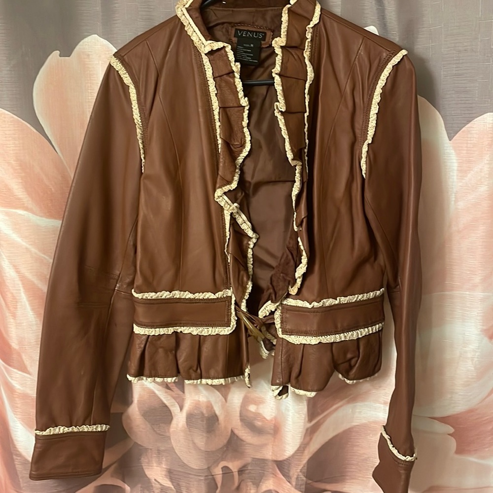 100% Leather
